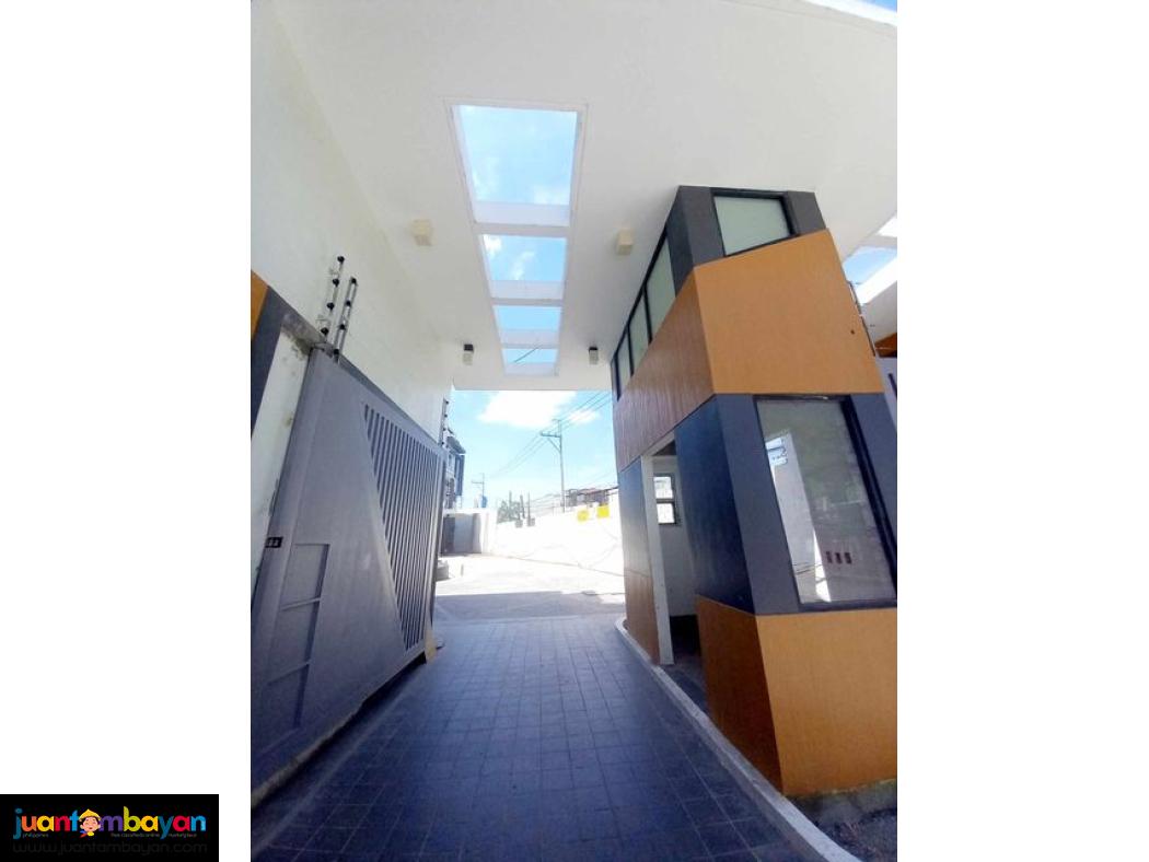 qC 3 BR townhouse for sale minutes to S&R Munoz