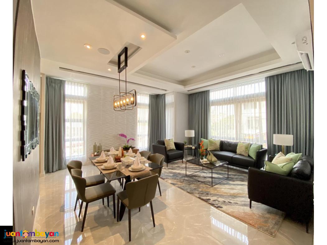 qC 3 BR townhouse for sale minutes to S&R Munoz