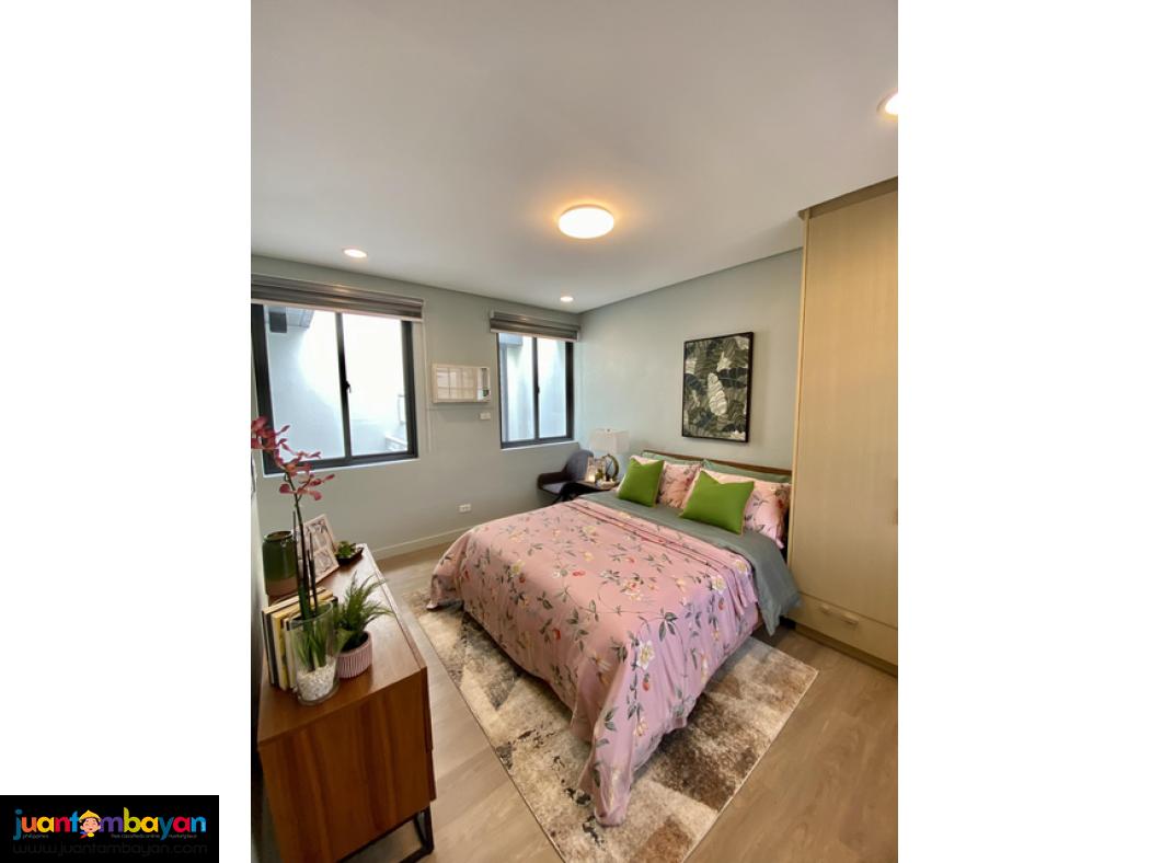qC 3 BR townhouse for sale minutes to S&R Munoz