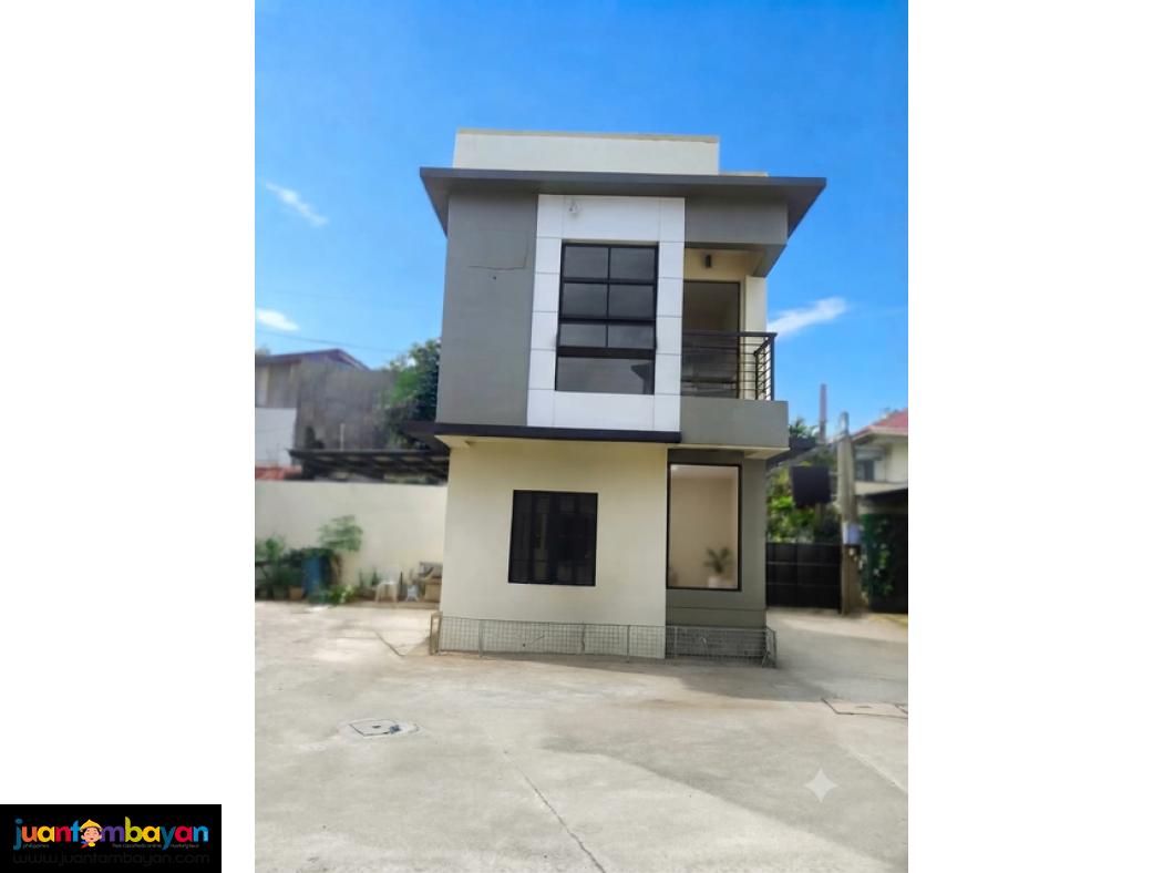 QC RFO 2 BR Townhouse in Congressional Village!!! Project 8