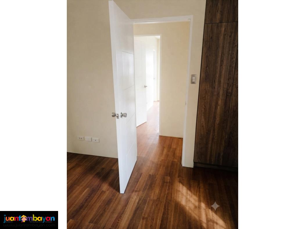 QC RFO 2 BR Townhouse in Congressional Village!!! Project 8