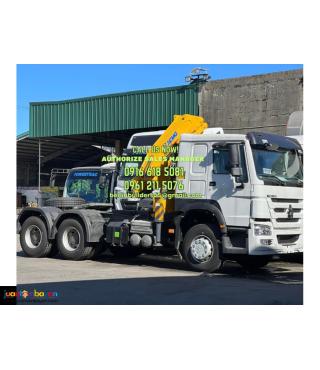 10 wheeler tractor head with boom sinotruk howo brand new