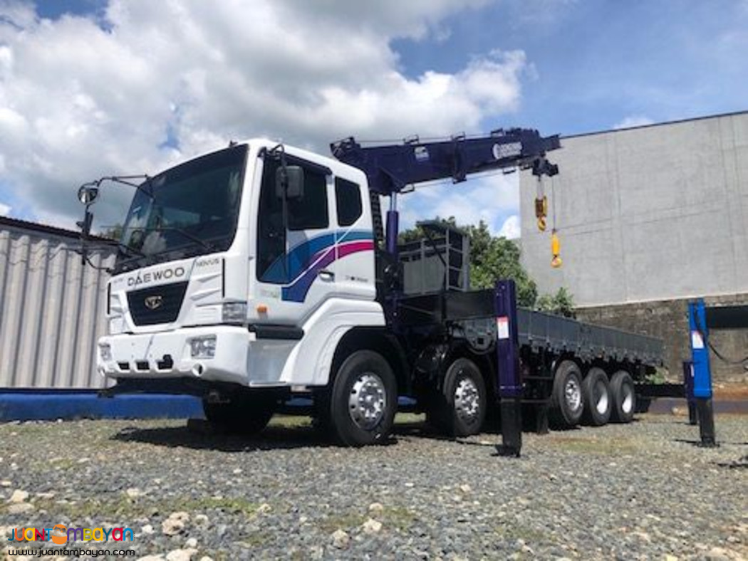 CARGO CRANE BOOM TRUCK