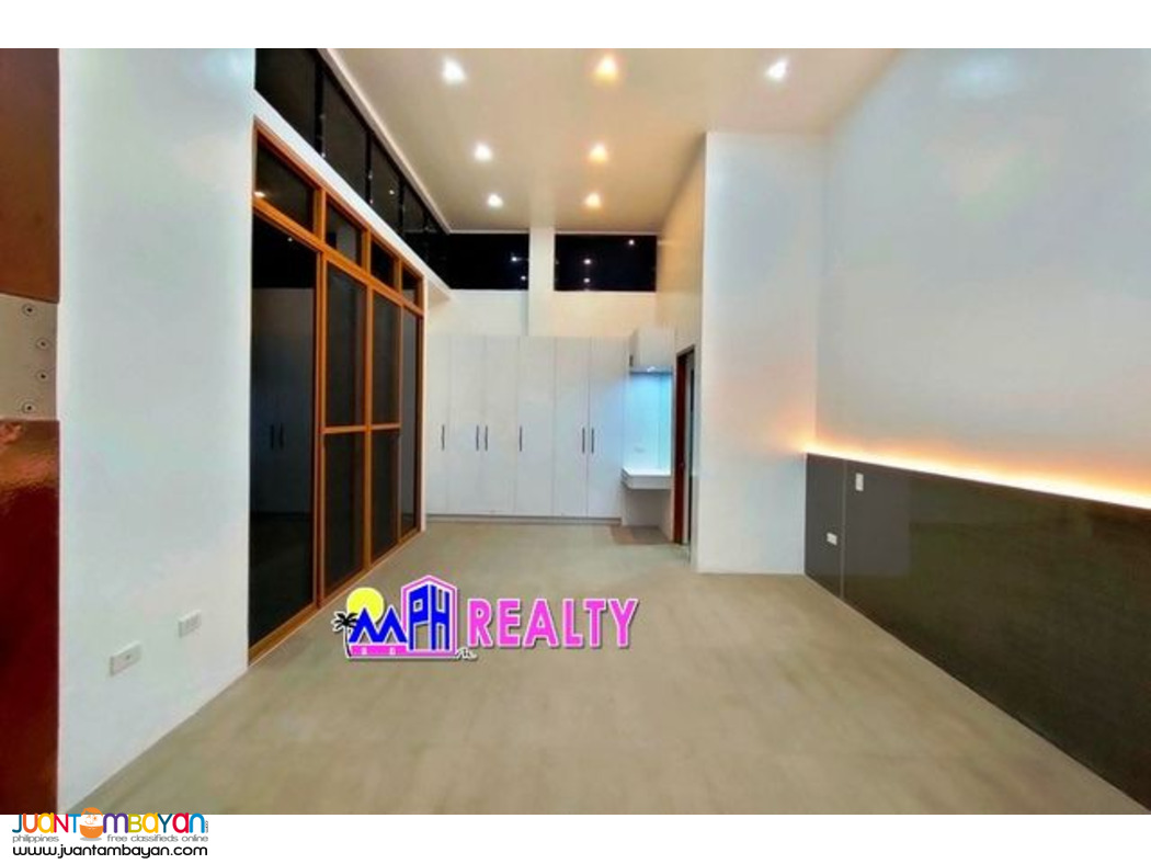 MOLAVE HIGHLANDS - FOR SALE 4 BR HOUSE IN CONSOLACION, CEBU