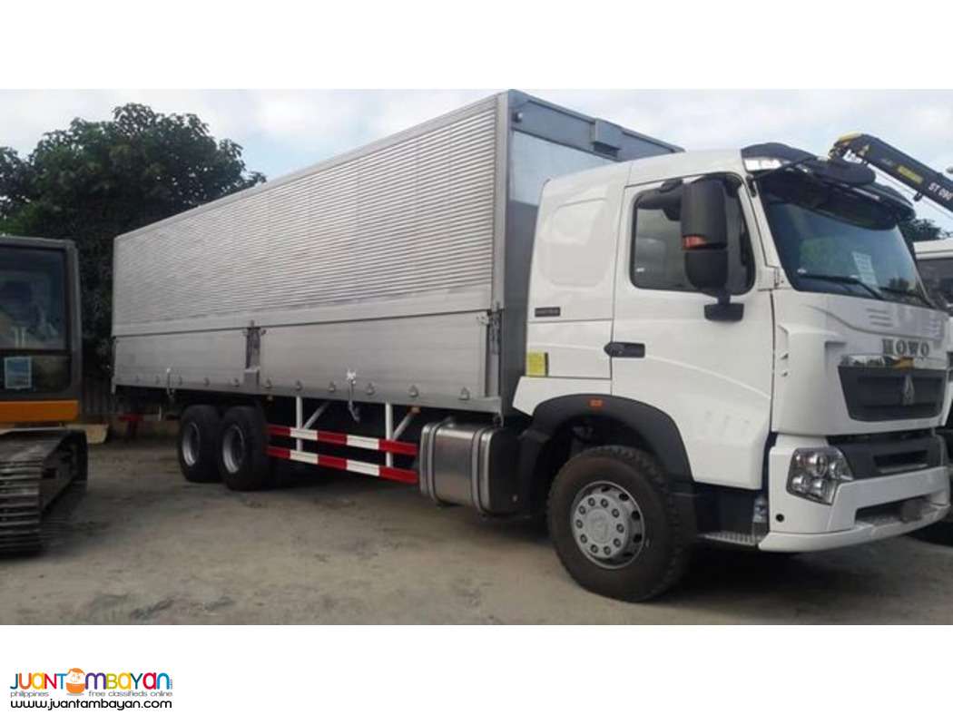 HOWO A7 WING VAN