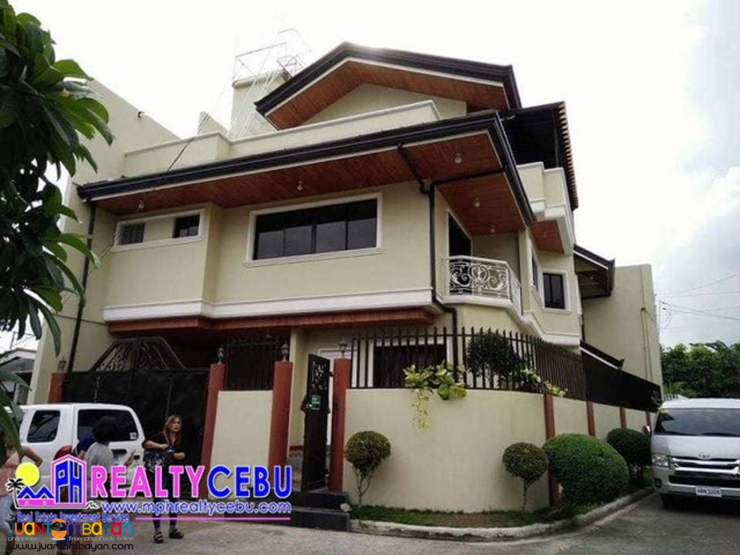 FAIRVIEW VILLAGE IN TALISAY, CEBU 5 BR SPACIOUS HOUSE FOR SALE