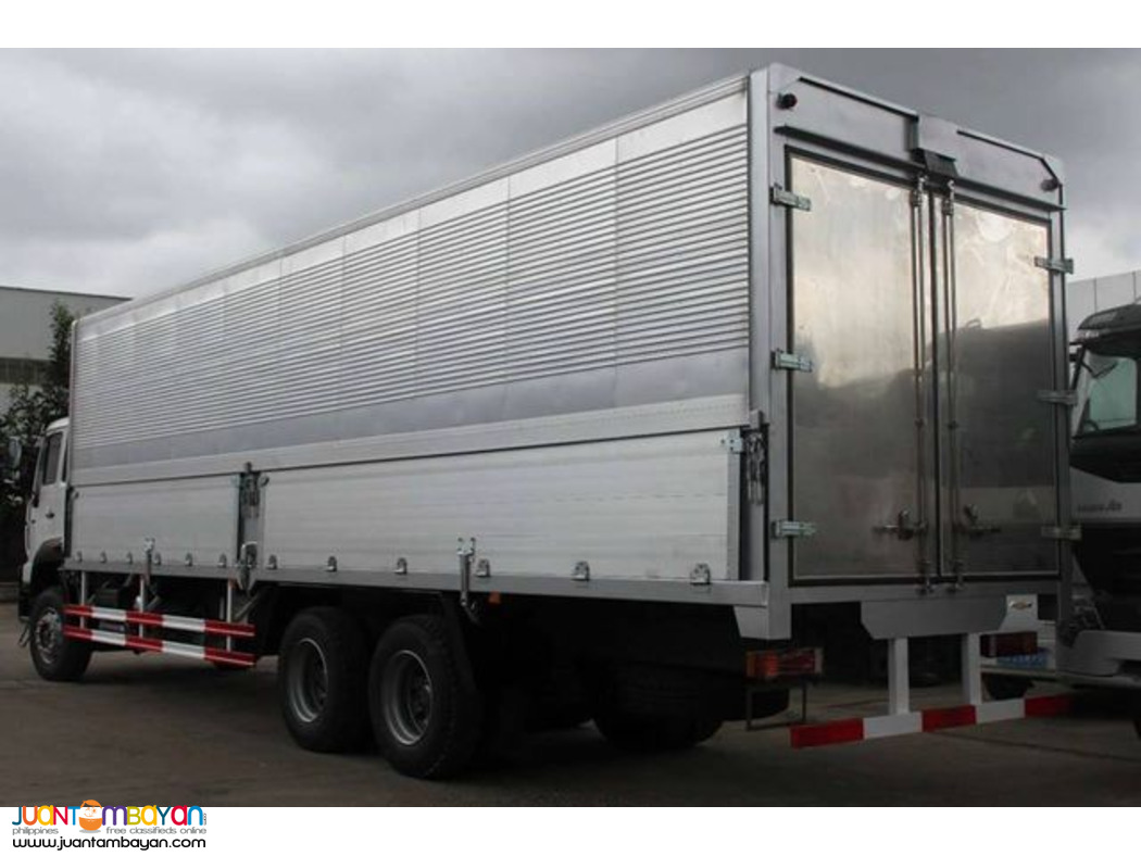 HOWO A7 EURO4 10 & 12 WHEELER WING VAN