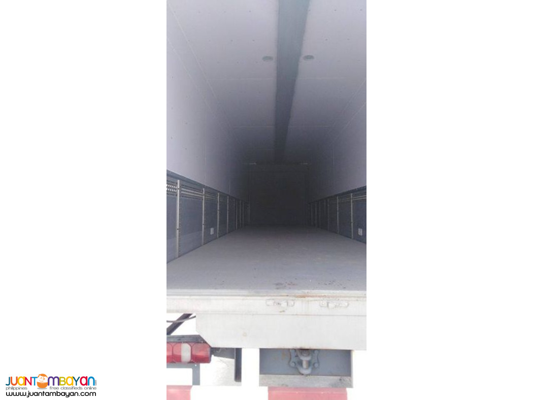 HOWO A7 EURO4 10 & 12 WHEELER WING VAN