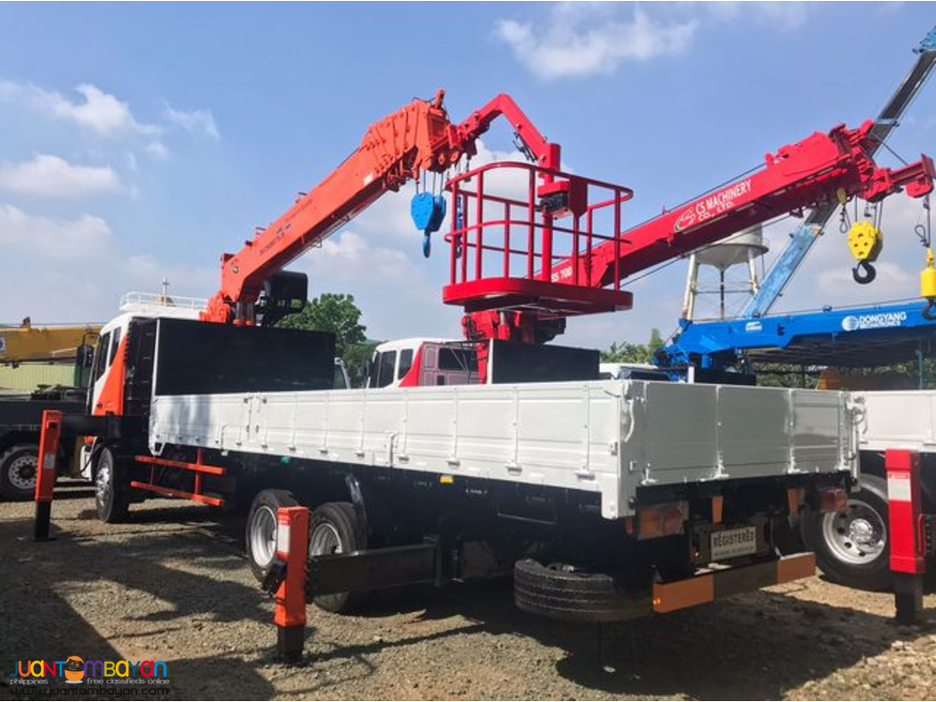 FOR SALE: New Arrival Daewoo 7 tons Boom Truck with Man Lift