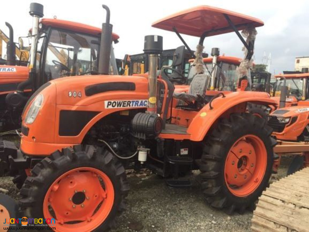 POWERTRAC FARM TRACTOR