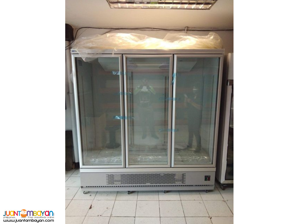 BRANDNEW (3 DOOR) UPRIGHT DISPLAY FREEZER