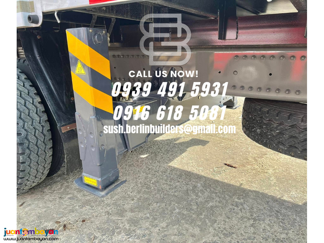 6.3 TONS CARGO BOOM TRUCK 10 WHEELER sinotruk HOWO A7