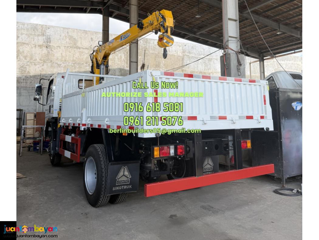6 WHEELER 3.2tons BOOM TRUCK 4X2 & 4X4 SINOTRUK FOR SALE BRAND NEW 