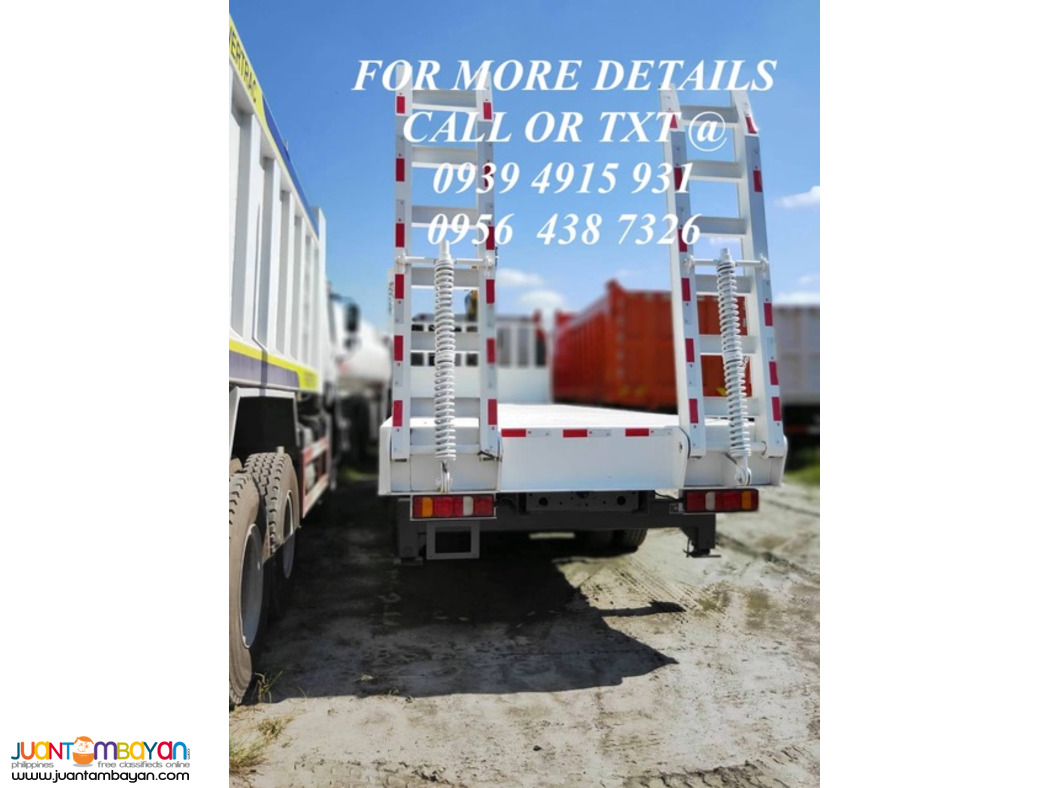 SELF-LOADING TRUCK WITH 5 TONS BOOM 10WHEELER HOWO A7