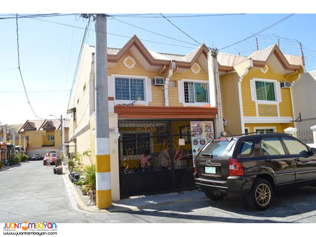 Vista Riva Townhouse in Zapote Las Pinas Commercial Area for Sale