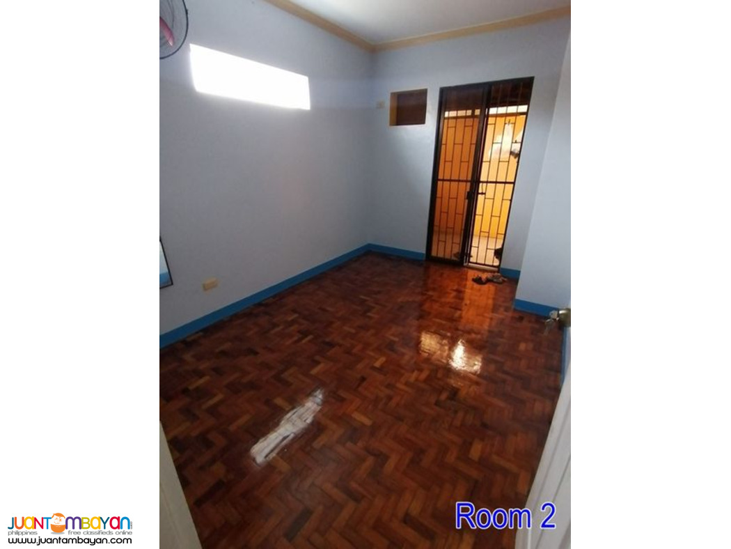 Vista Riva Townhouse in Zapote Las Pinas Commercial Area for Sale