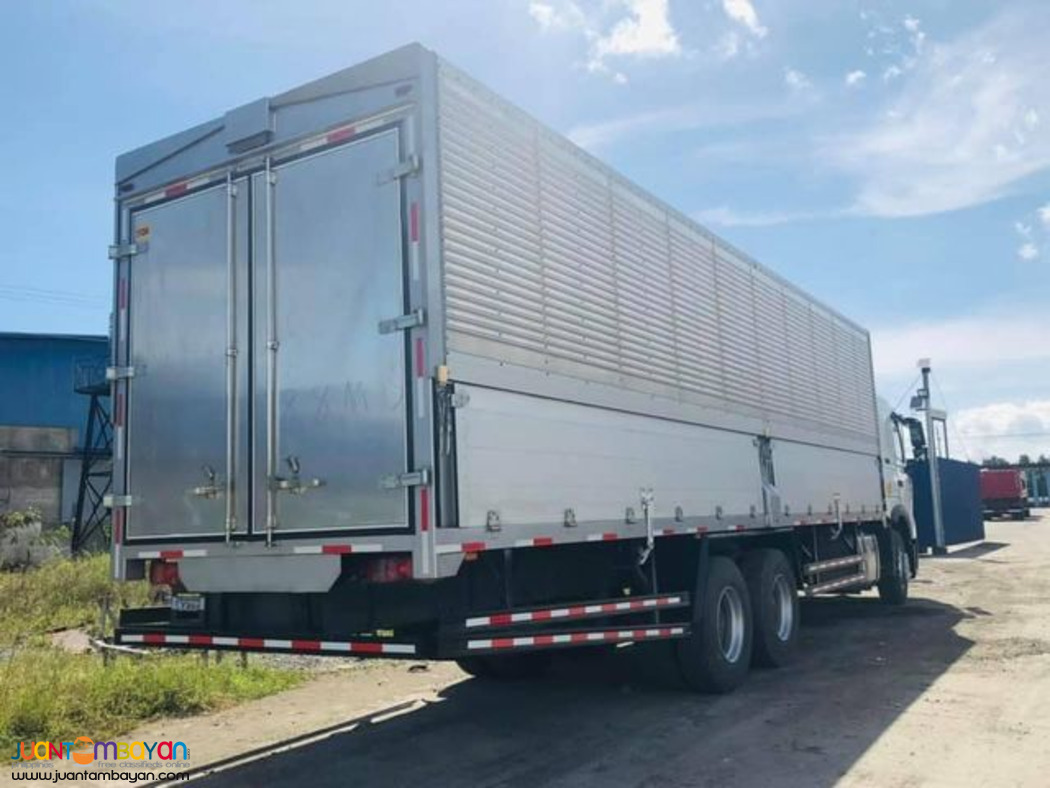 HOWO A7 WINGVAN  10W, 6X4, 380HP, 32FT, EURO 4