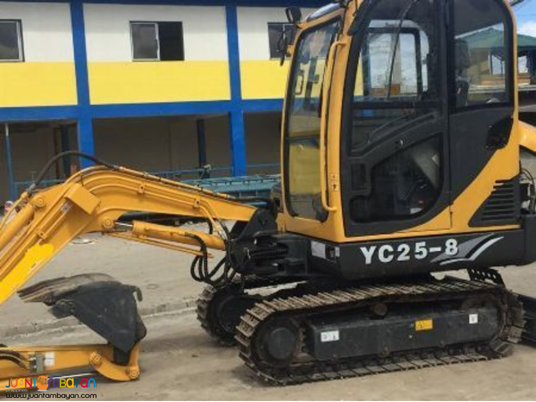 Brand new mini backhoe excavator 0.4 cubic for sale 