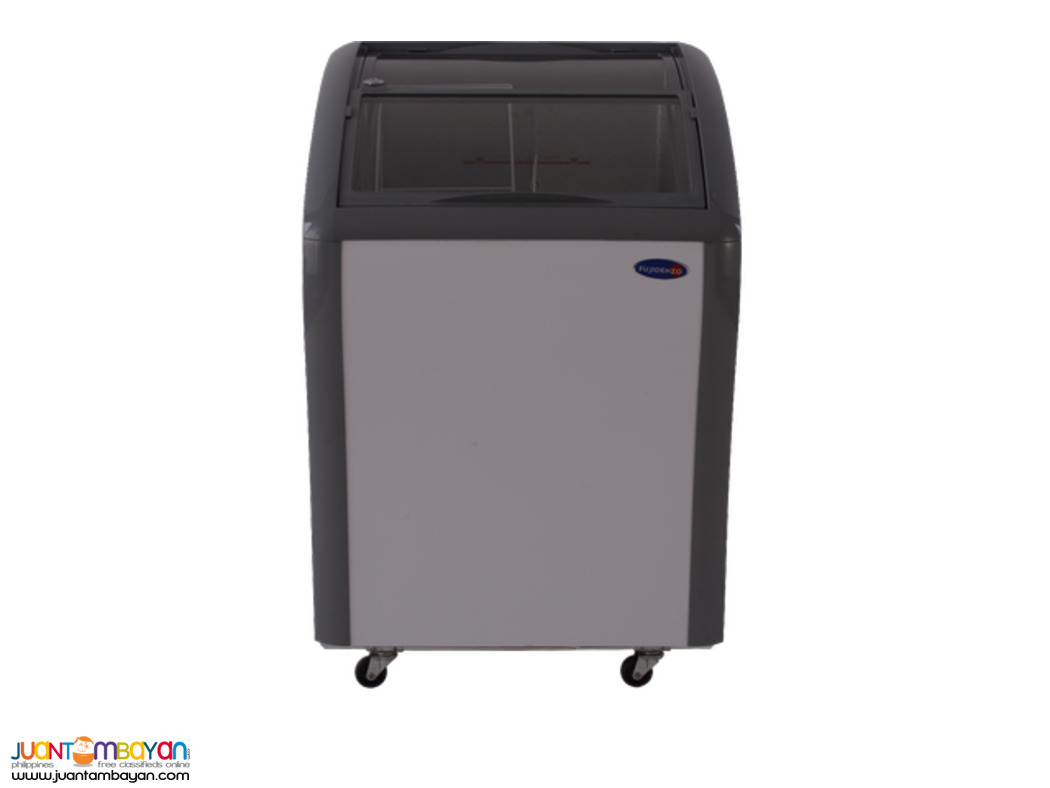 Fujidenzo 5 cu ft Curved Glass Top Chest Freezer For Sale