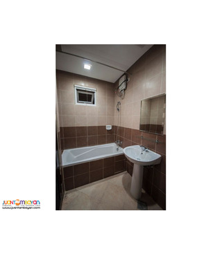 1 BR Fully Furnished with Bathtub,Balcony,Drying Area Near Ayala