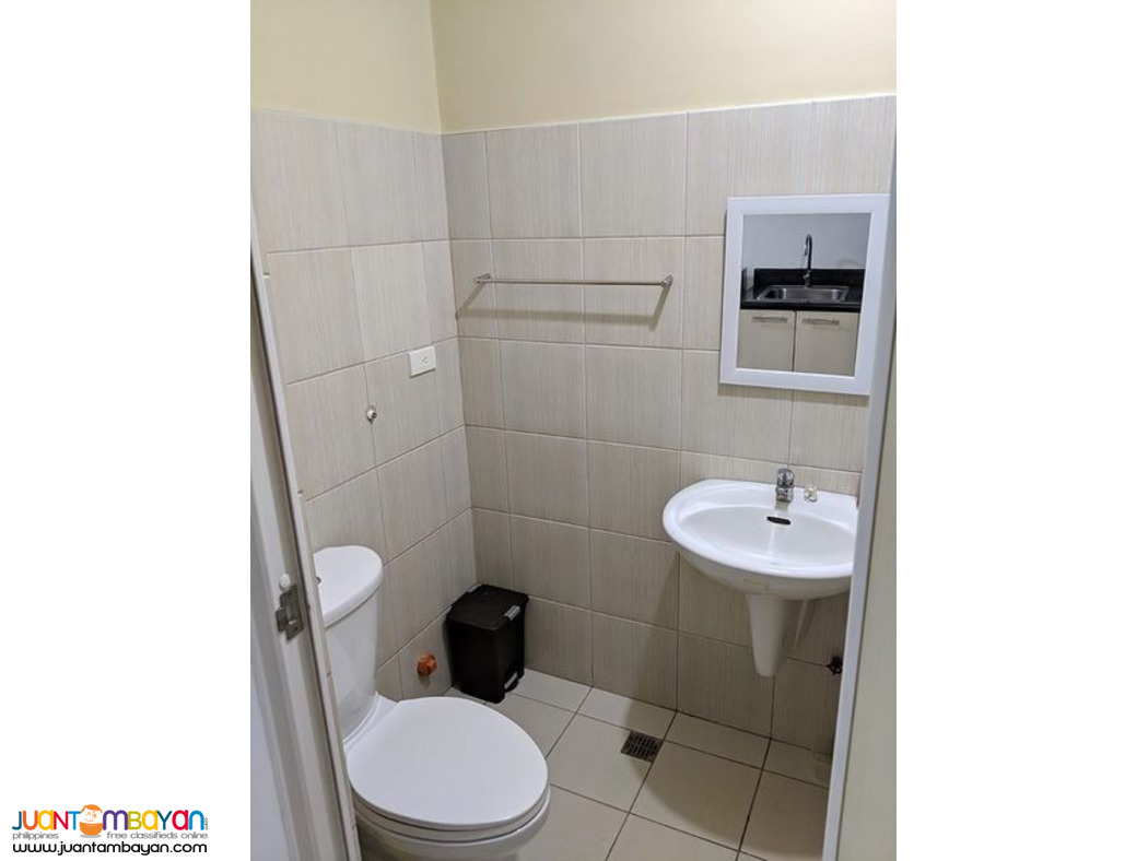 Quezon City 1 BR condo for sale facing Miriam College