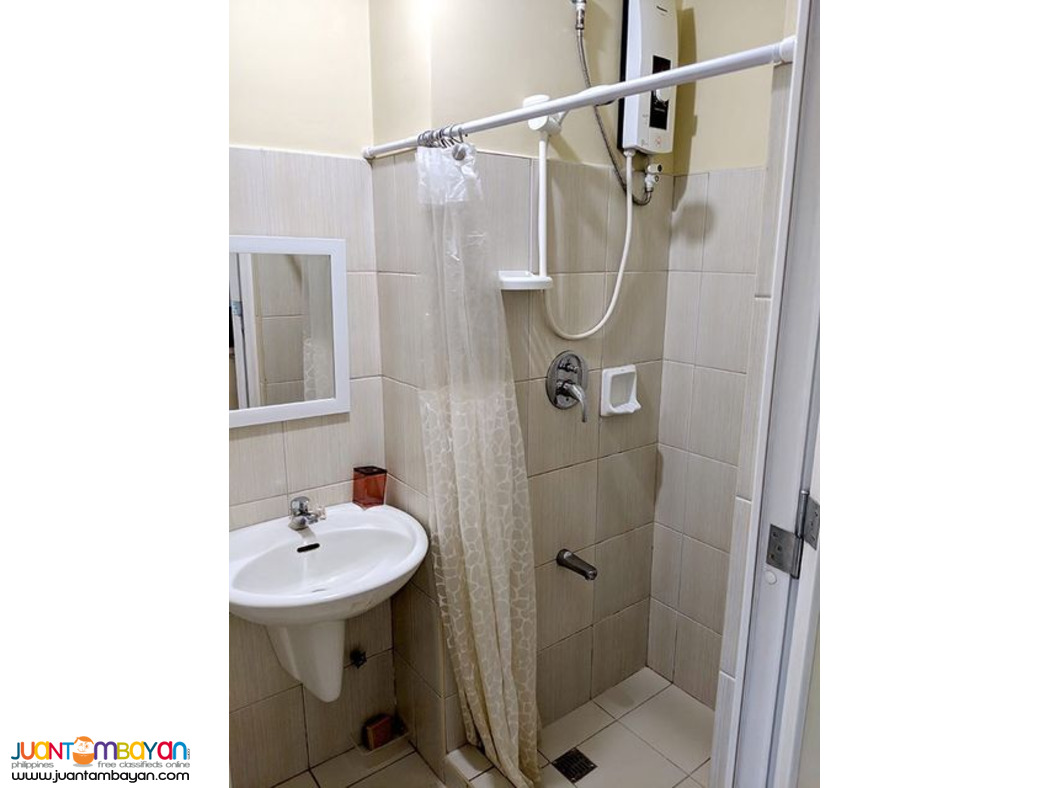 Quezon City 1 BR condo for sale facing Miriam College
