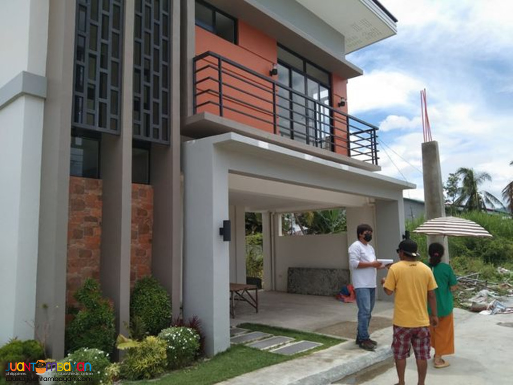 hOUSE & LOT FOR SALE WOODWAY TOWNHOMES, POOC TALISAY CITY, CEBU 