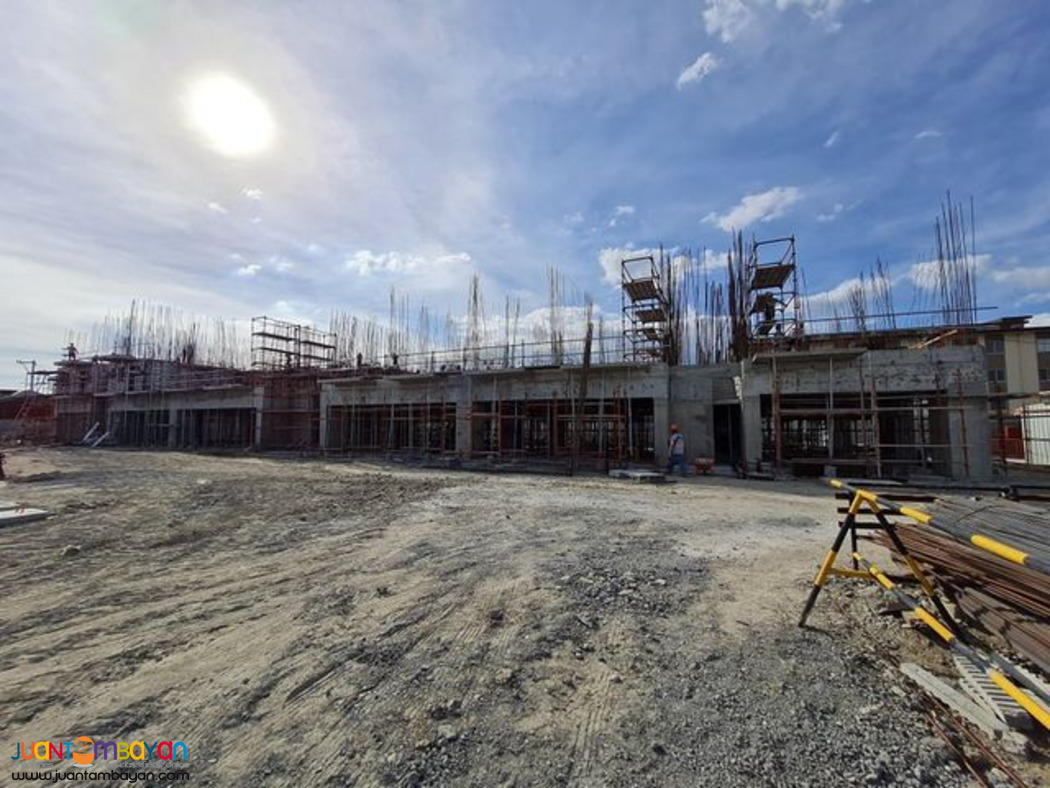 Preselling Condo in The Hermosa Las Piñas City near C-5 extension