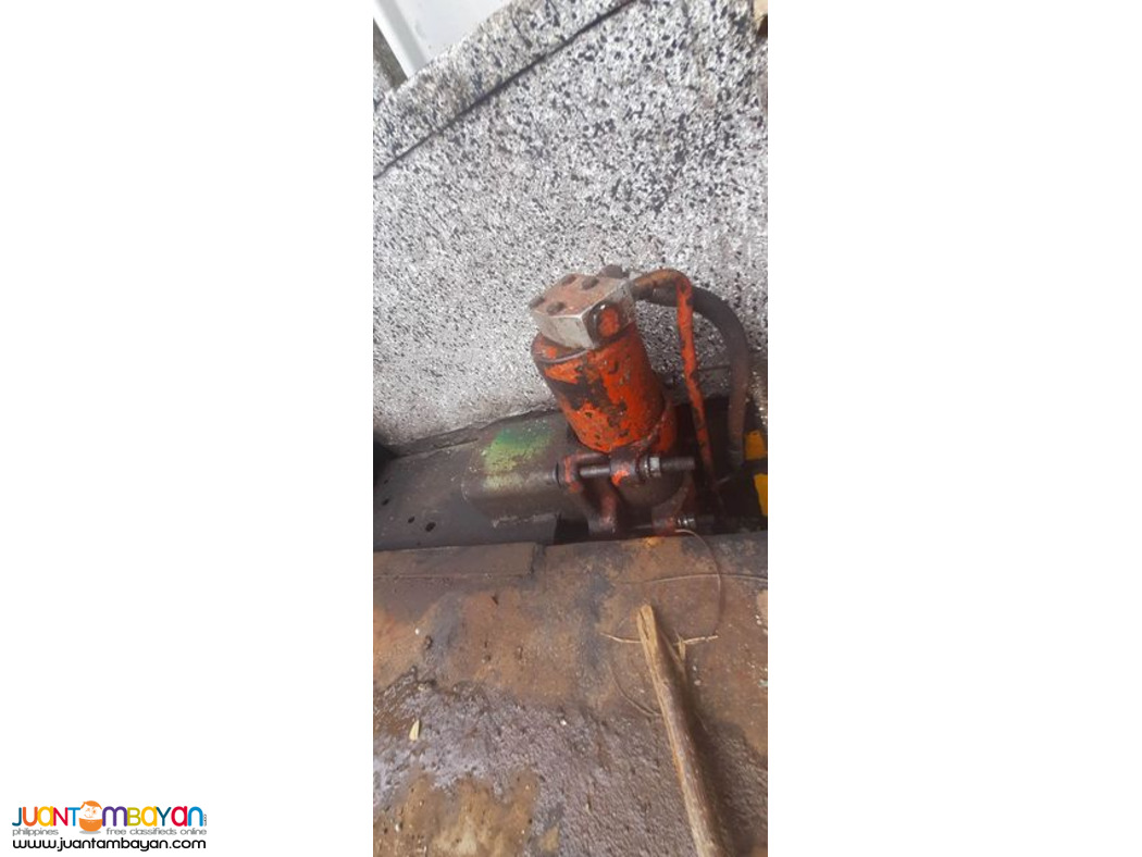 PACKAGE MITSUBISHI CANTER SELFLOADER AND PC40-5