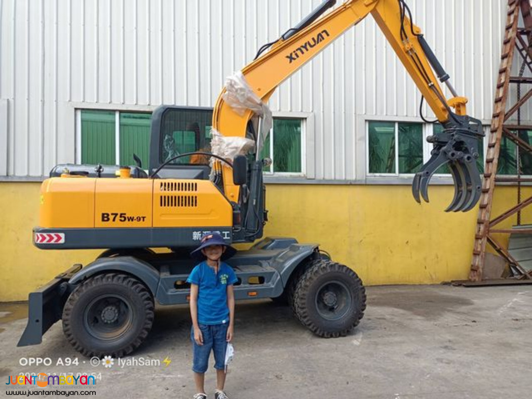 YAMA XY 75W9T WHEEL BACKHOE WITH GRAPPLE ATTACHEMENT 0.25CBM