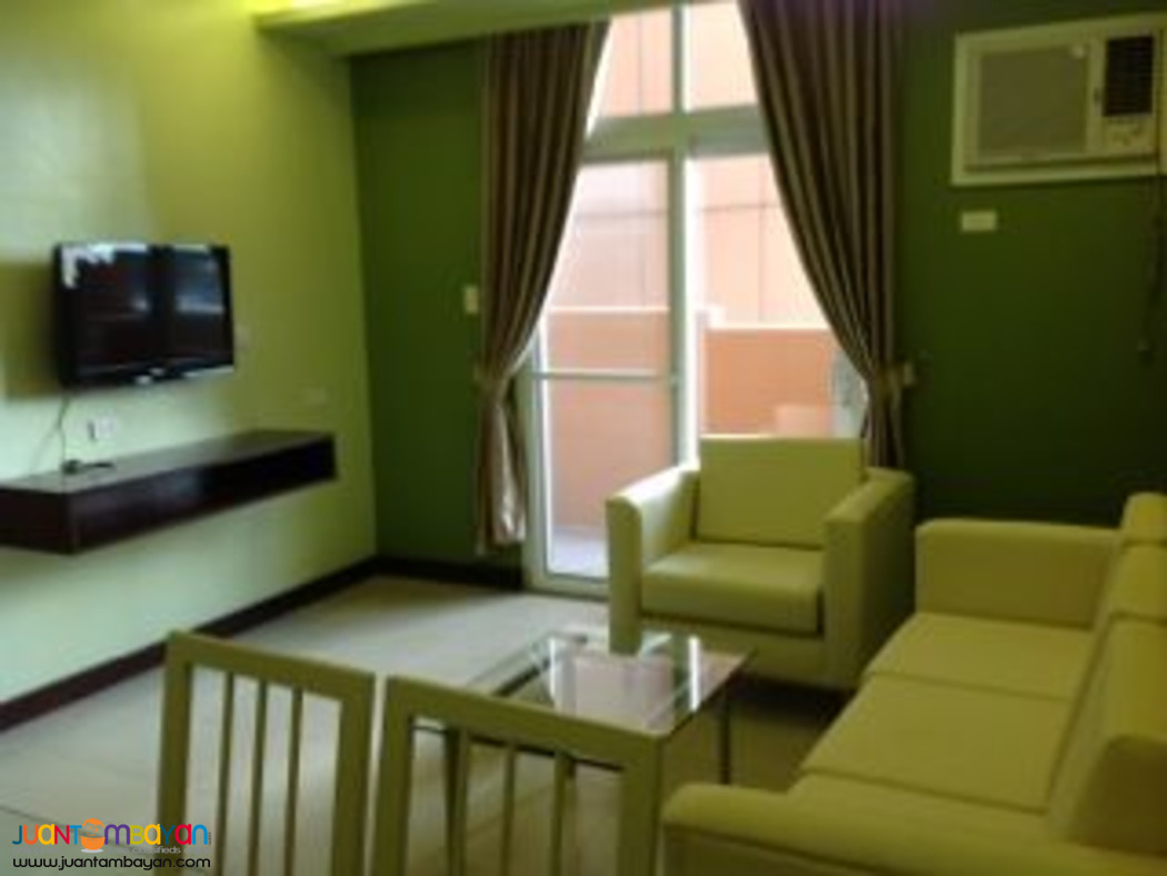 2 BR Deluxe 70sq.m with Parking,Wifi,Cable is Ready Near Ayala