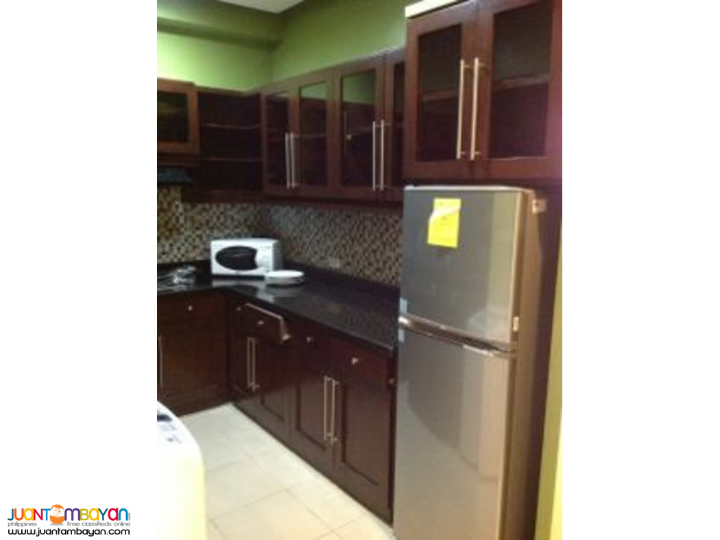 2 BR Deluxe 70sq.m with Parking,Wifi,Cable is Ready Near Ayala