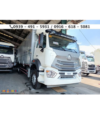 10-Wheeler 32ft Wing Van Sinotruk HOWO N7 Euro 2