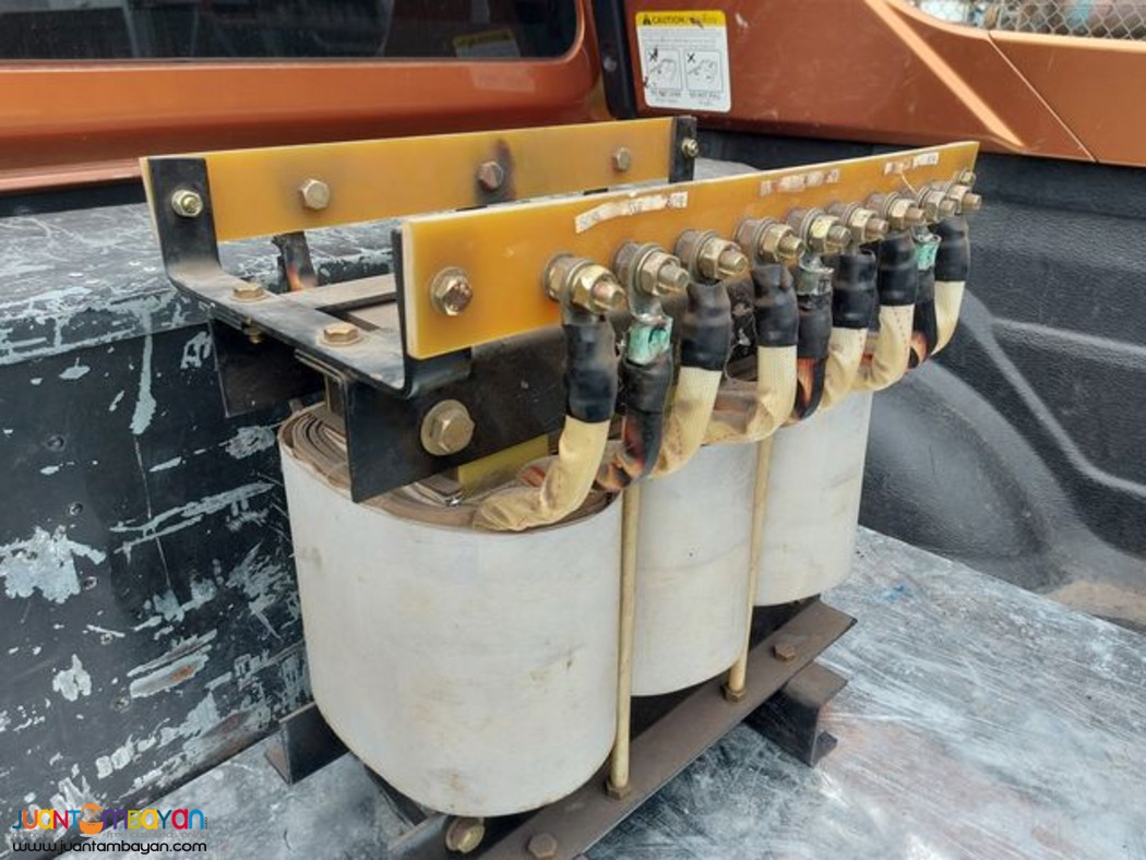 Electric Transformer Servicing Repair