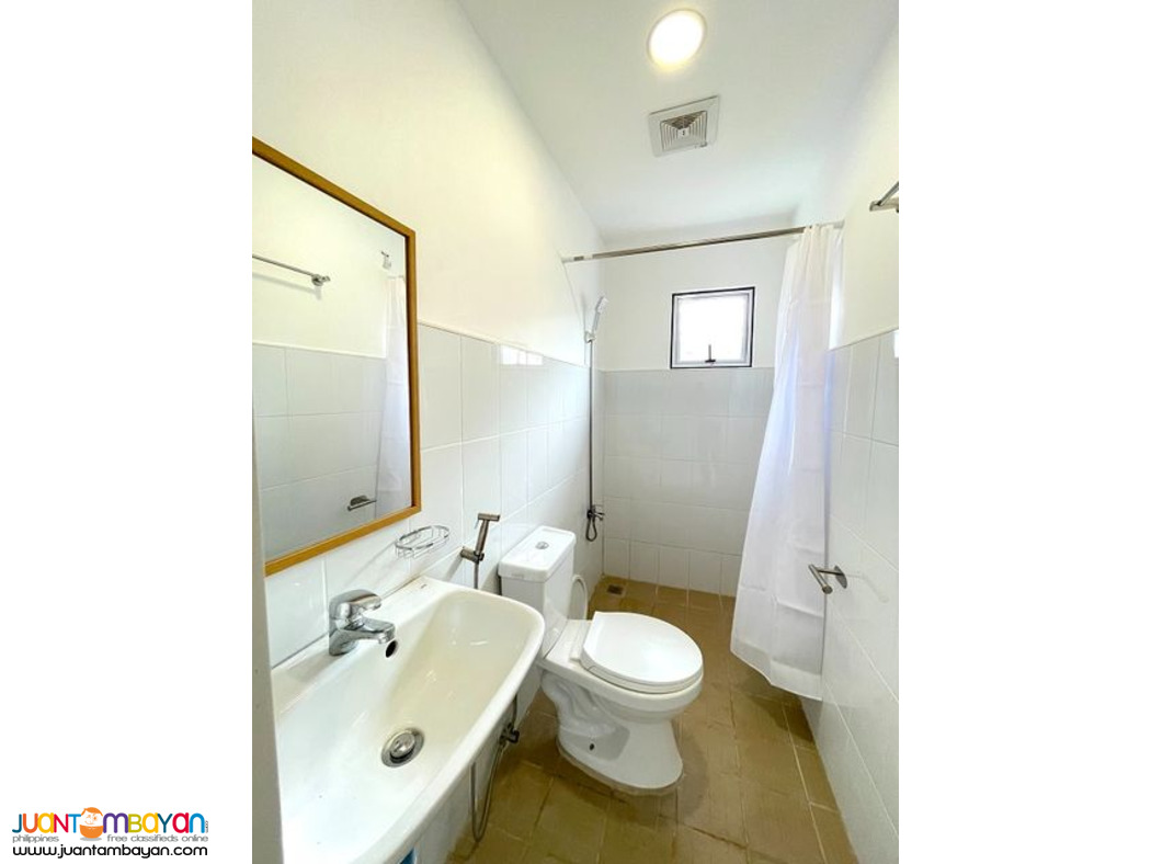 8 bedroom for H&L sale in Cavite near Imus City Hall