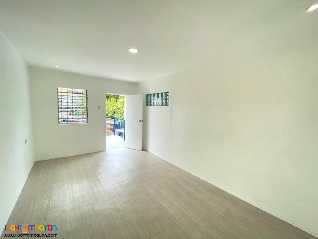 8 bedroom for H&L sale in Cavite near Imus City Hall