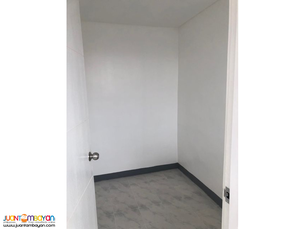 Townhouse For Sale in Ashbery Estate Gatchalian Subd. Las Pinas