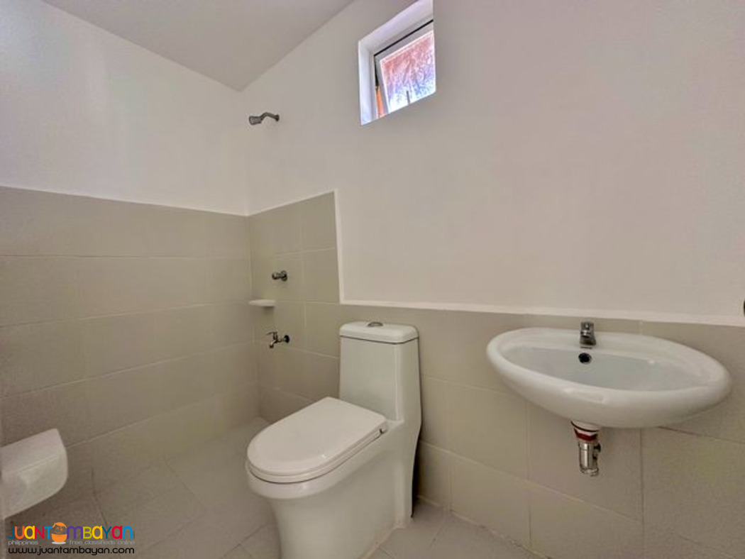 5 Bedrooms House For Sale In Numancia Aklan Near Boracay Aklan