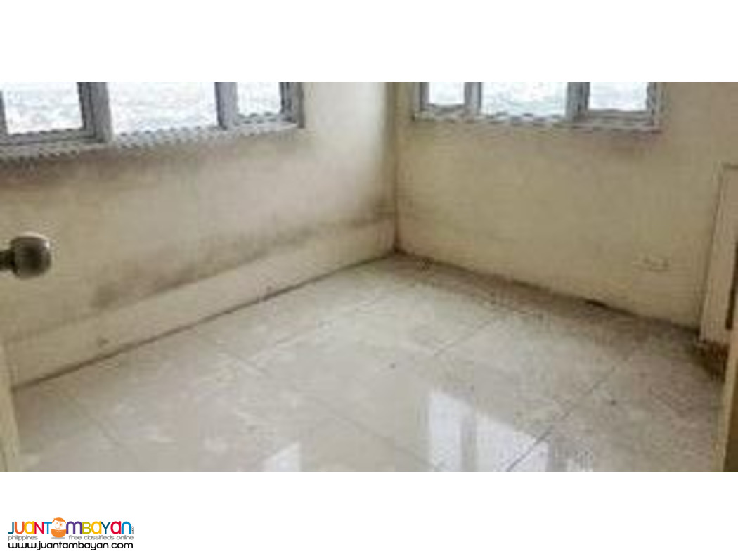 Foreclosed Unit Princeton residences Aurora Blvd