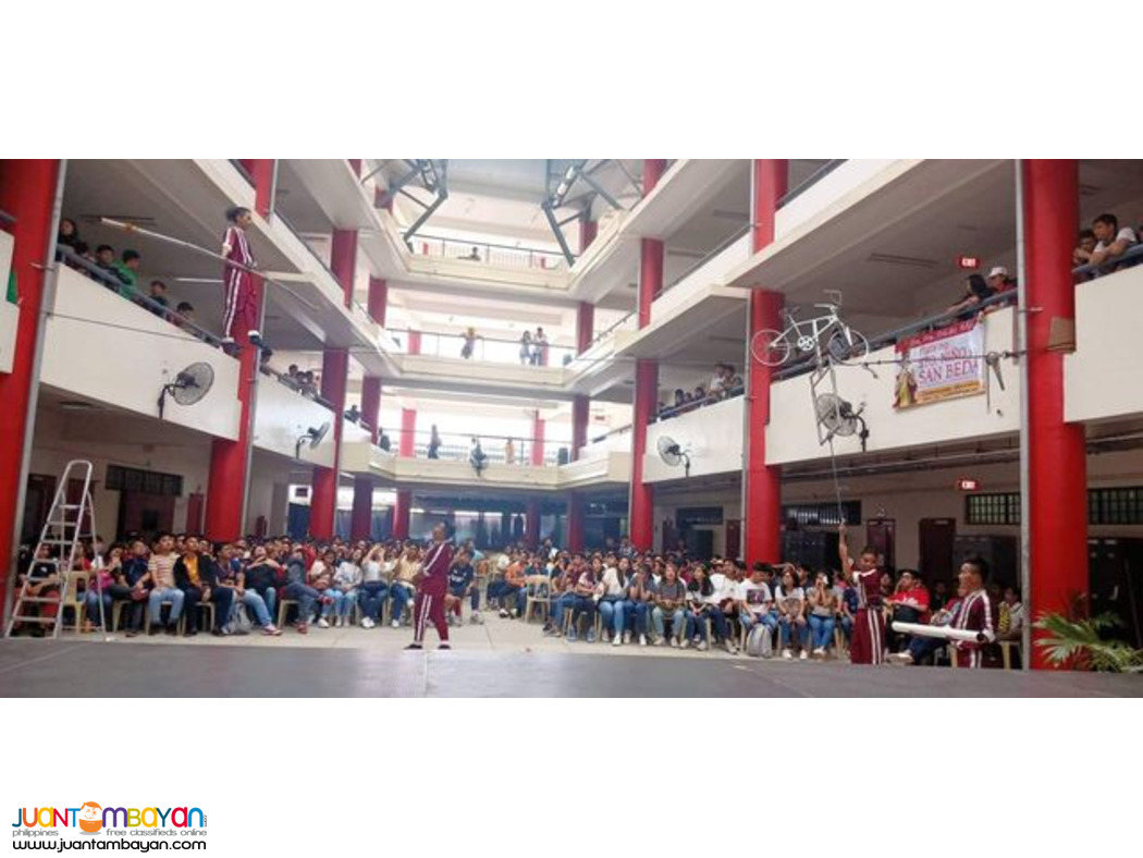 Acrobatics, stage Performance, High wire walker, acrobats show