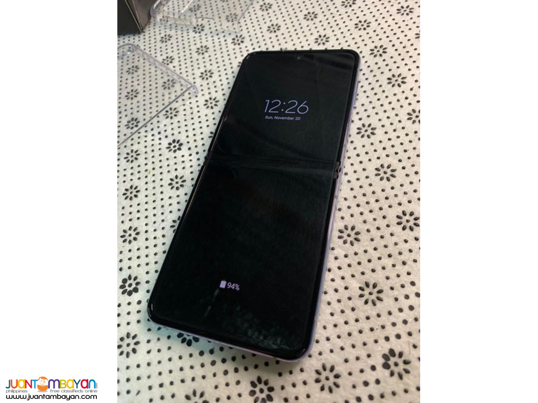Samsung Galaxy Z flip Blue 4 128gb complete