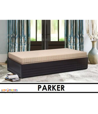 PARKER WOODEN BED 