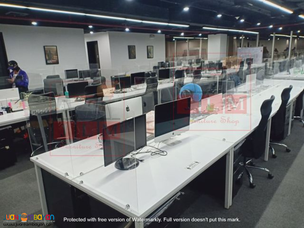 Office table With Acrylic Divider