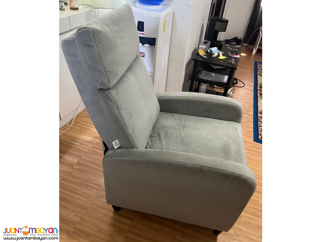 Sofa Recliner Grey Swede New Paid 14500 - ₱9,500 (lapu lapu bankal)