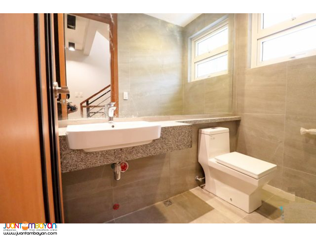 Congressional 3 BR Townhouse for sale near SM Cherry 