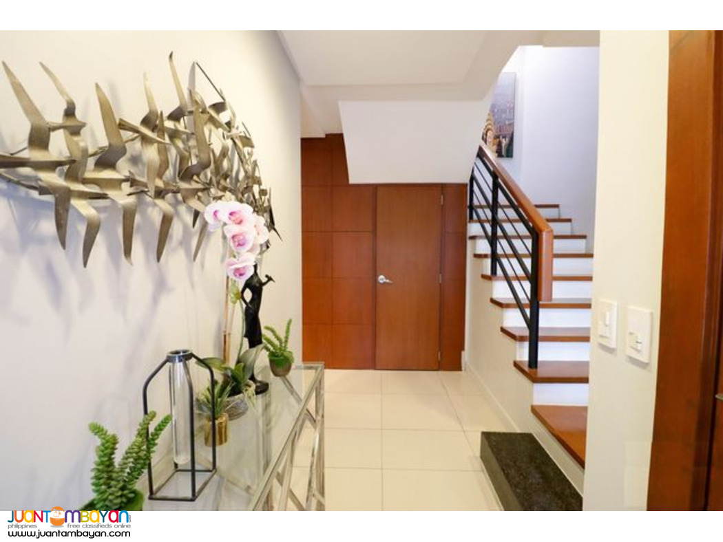 Congressional 3 BR Townhouse for sale near SM Cherry 