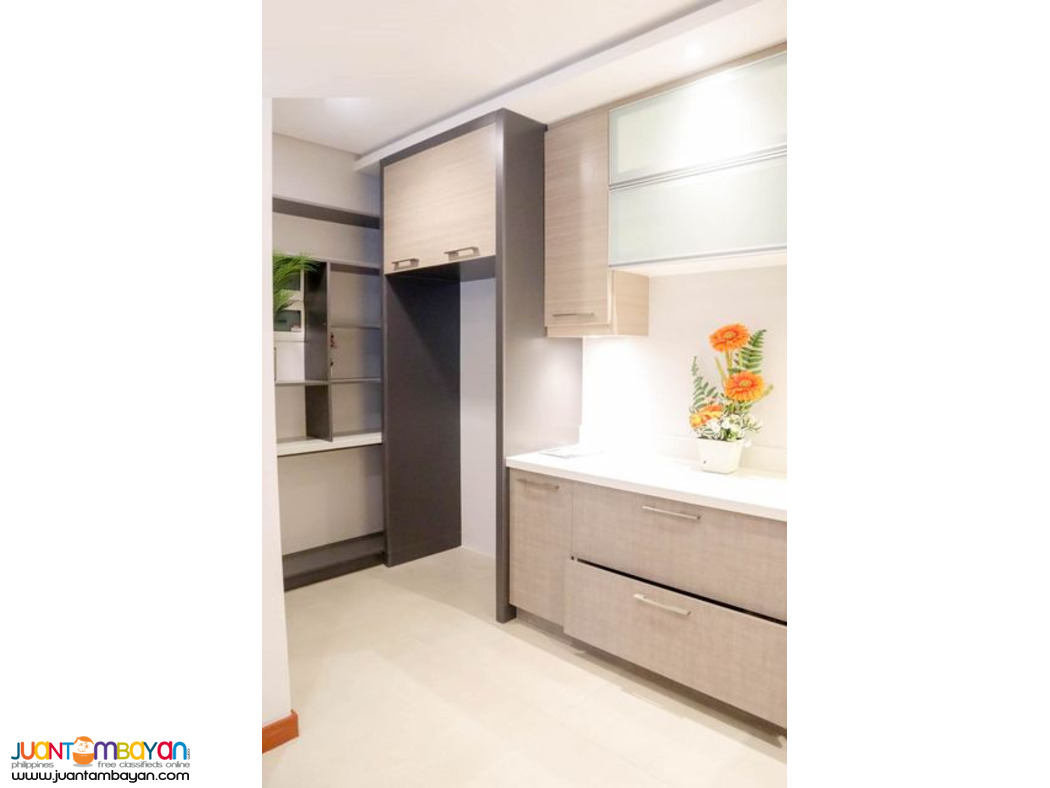 Quiapo 4 BR Thse for sale near San Sebastian Church in Manila