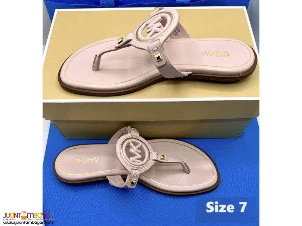 Michael Kors Aubrey Cut Out Thong Sandals Size 7 Pink