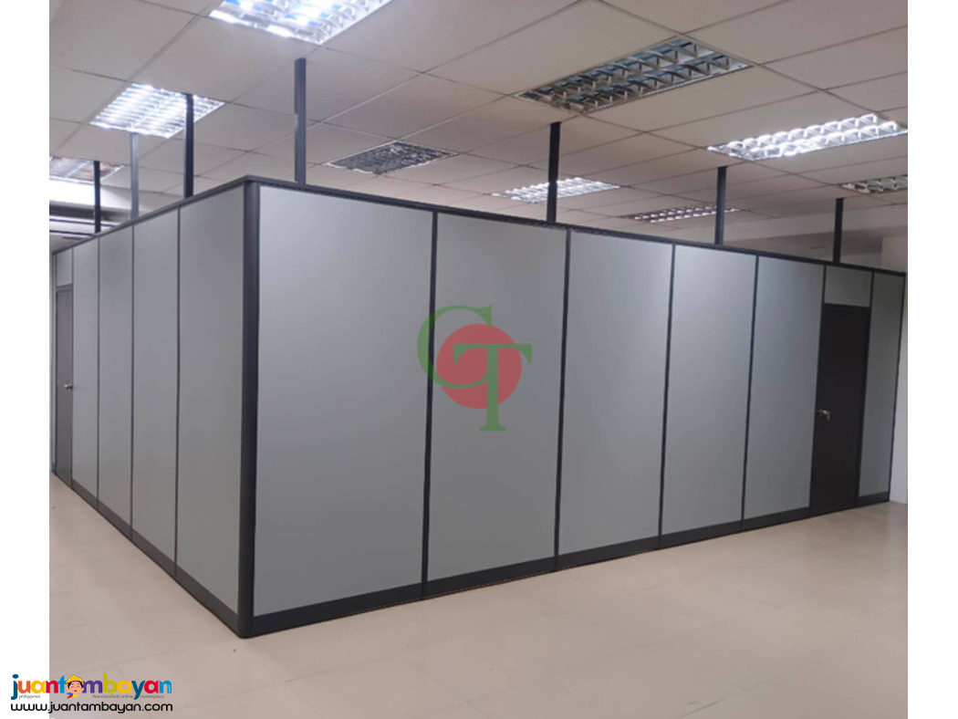 HIGH PARTITION WALL