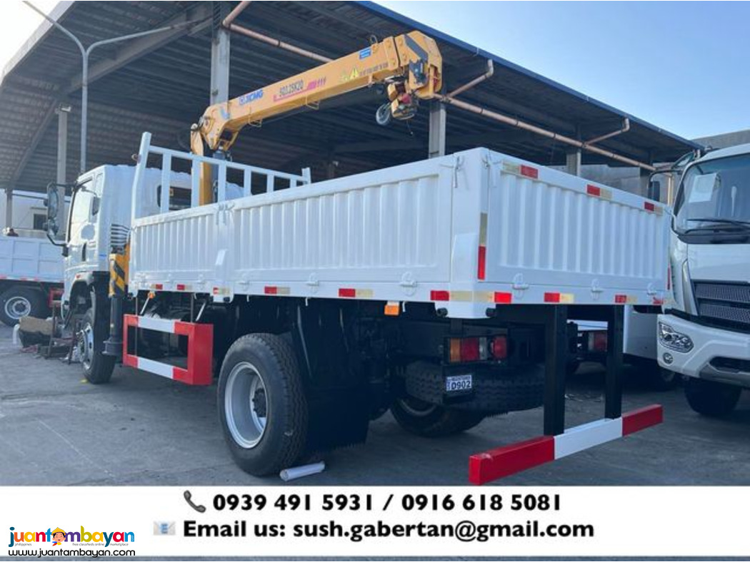 6-wheeler Cargo Boom truck 3.2tons 4x2 & 4x4 